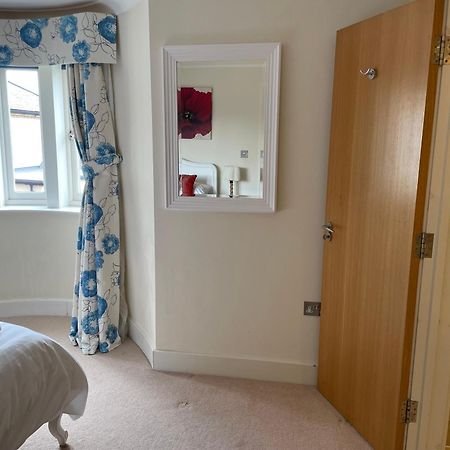 Top Floor En-Suite Double Bedrooms With Great View Of Windsor Castle & Free Parking Dış mekan fotoğraf