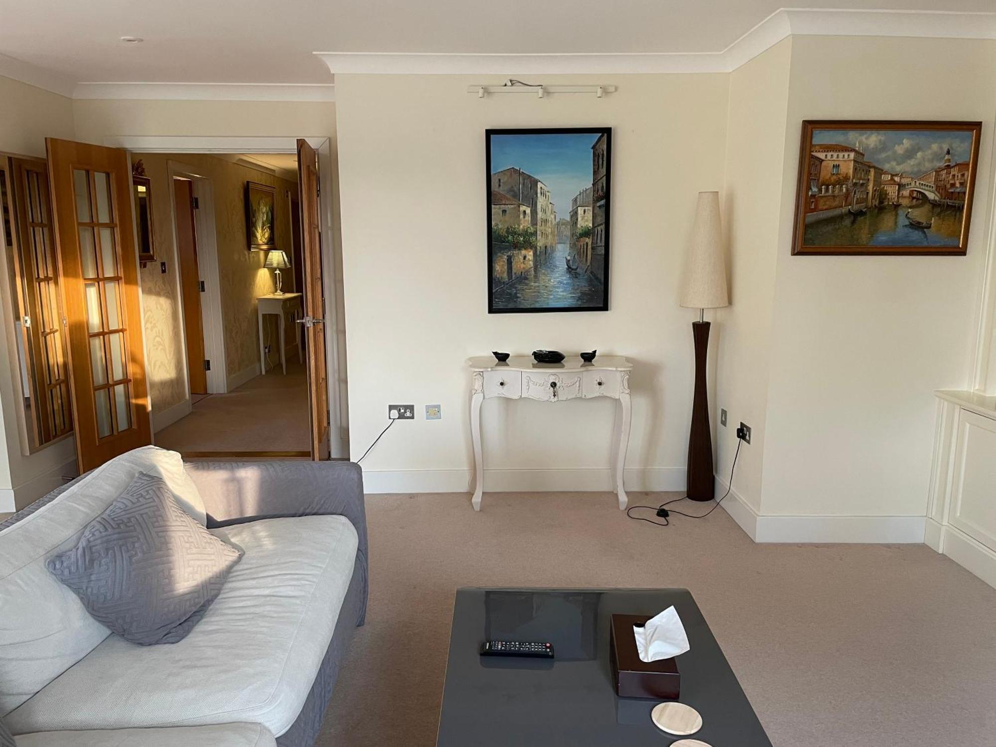 Top Floor En-Suite Double Bedrooms With Great View Of Windsor Castle & Free Parking Dış mekan fotoğraf