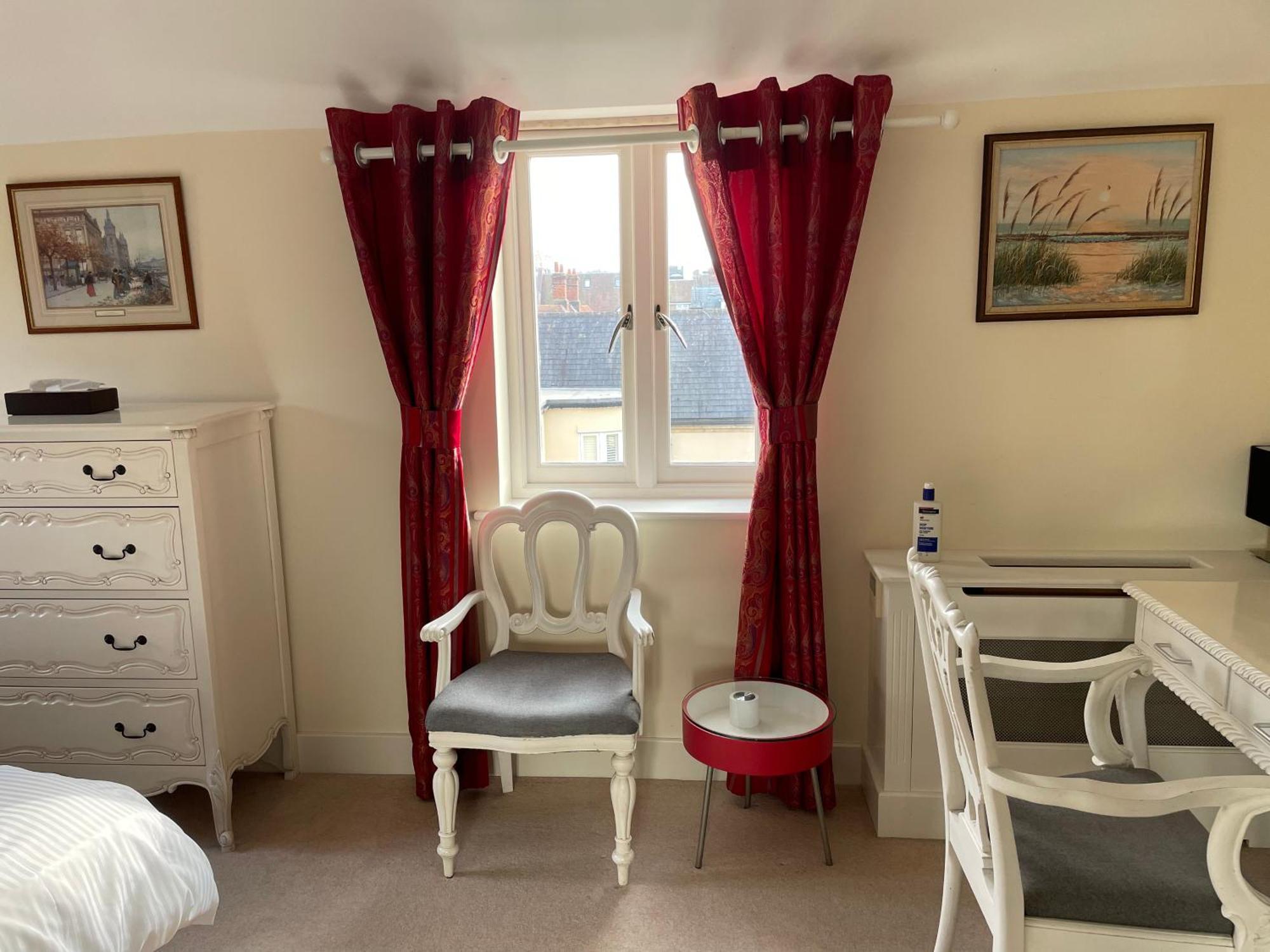 Top Floor En-Suite Double Bedrooms With Great View Of Windsor Castle & Free Parking Dış mekan fotoğraf