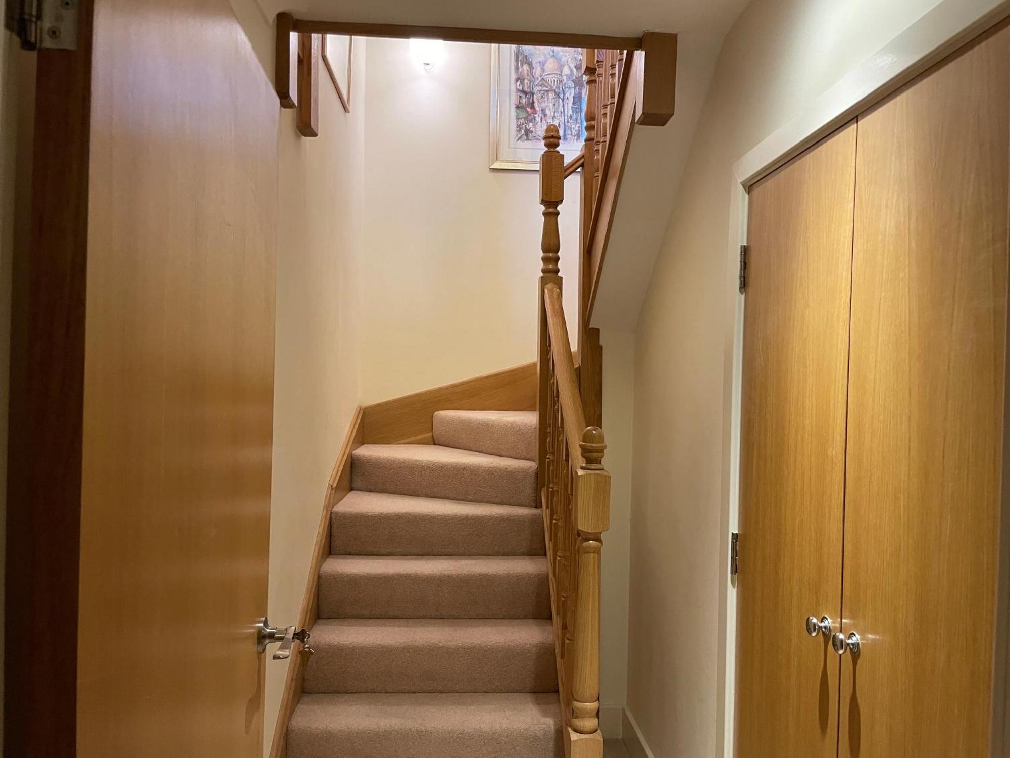 Top Floor En-Suite Double Bedrooms With Great View Of Windsor Castle & Free Parking Dış mekan fotoğraf