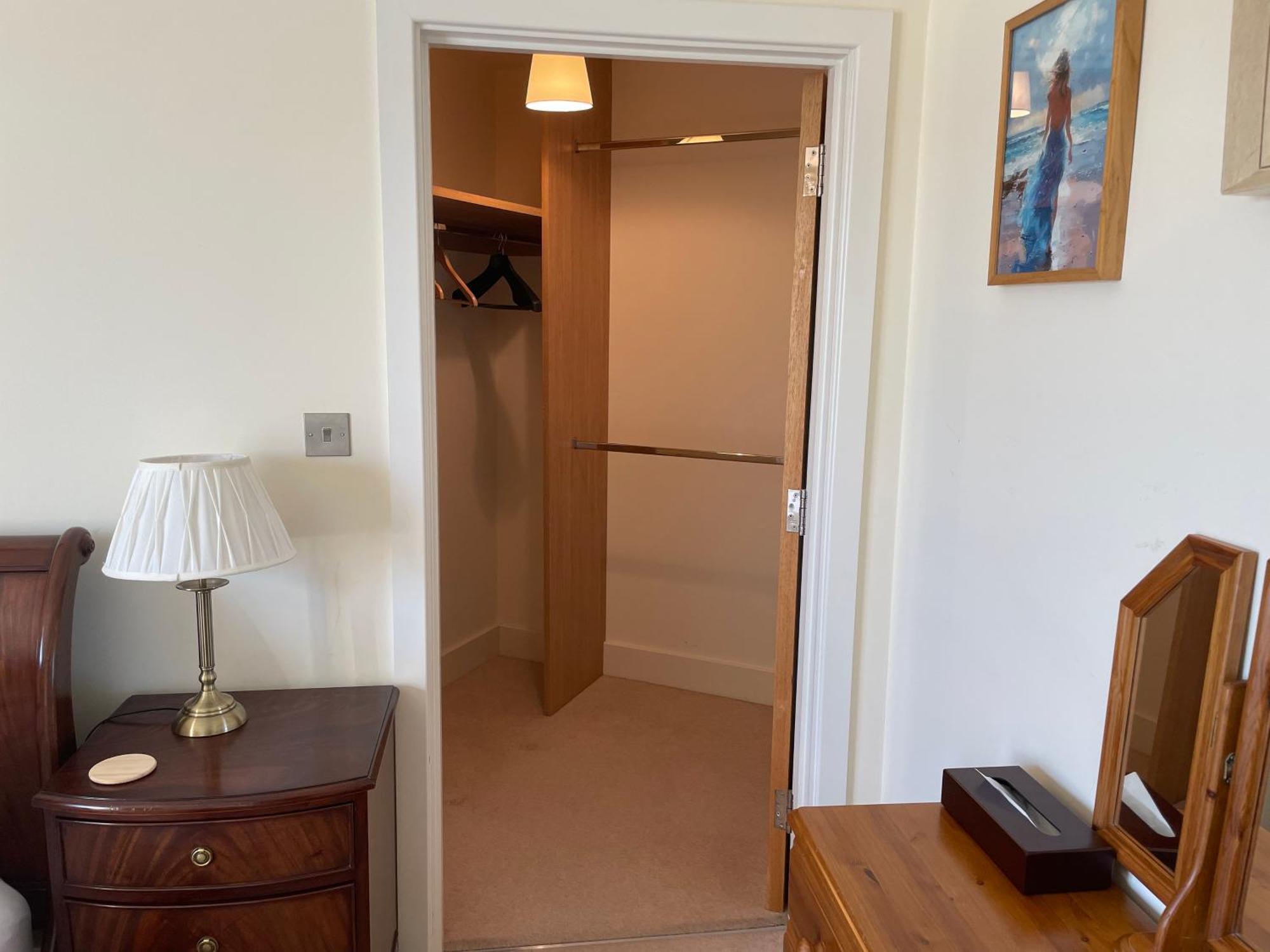Top Floor En-Suite Double Bedrooms With Great View Of Windsor Castle & Free Parking Dış mekan fotoğraf