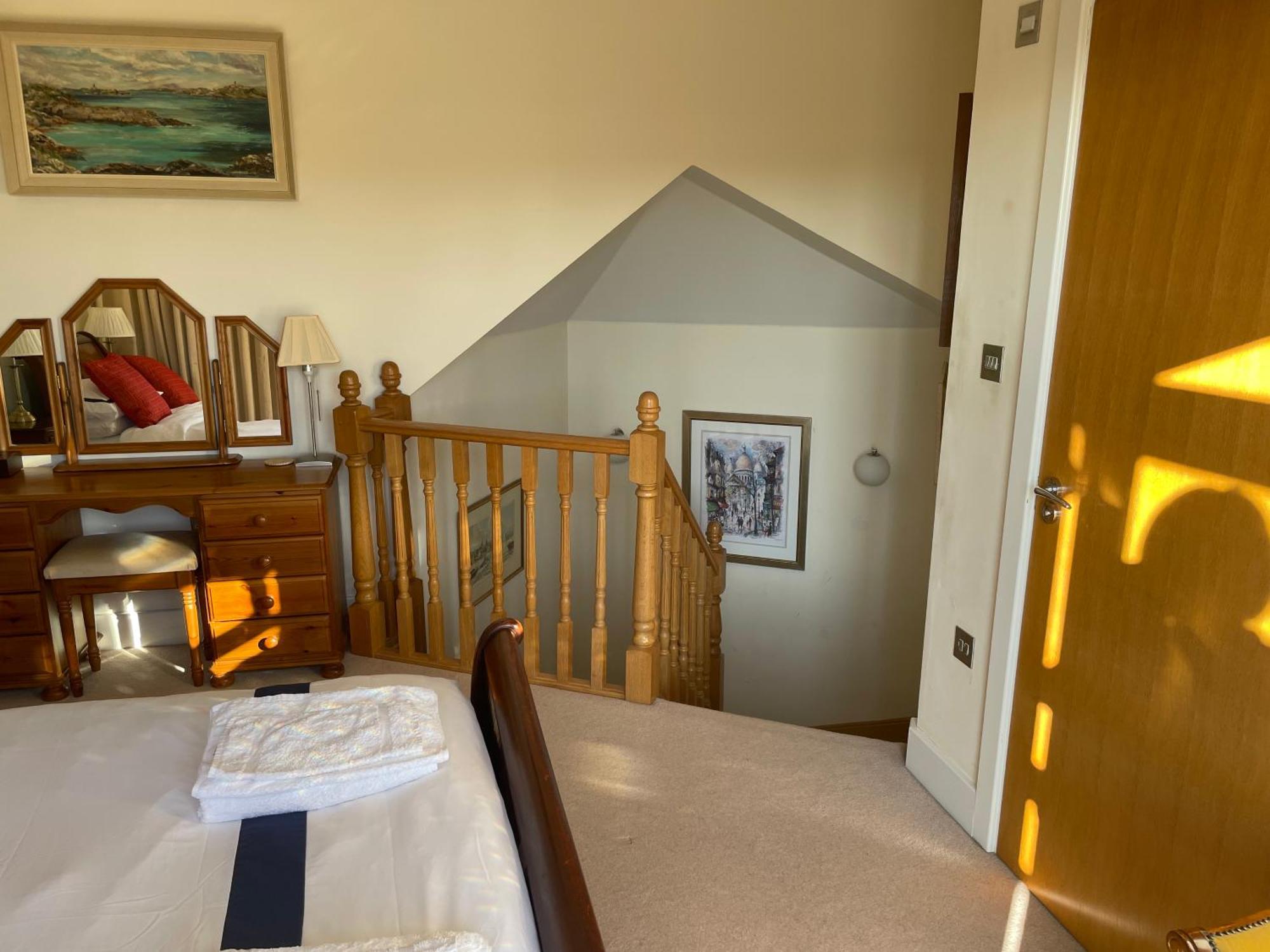 Top Floor En-Suite Double Bedrooms With Great View Of Windsor Castle & Free Parking Dış mekan fotoğraf