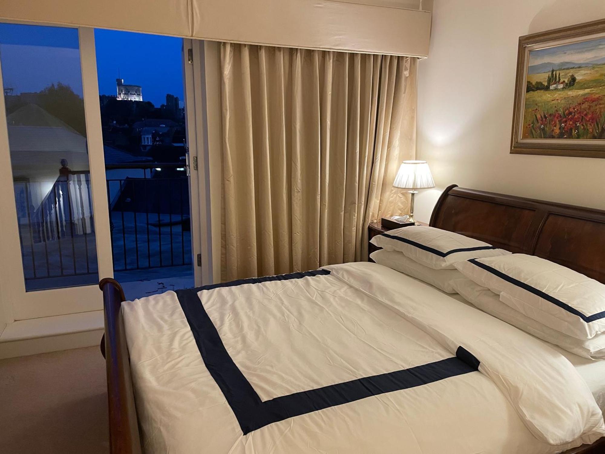 Top Floor En-Suite Double Bedrooms With Great View Of Windsor Castle & Free Parking Dış mekan fotoğraf