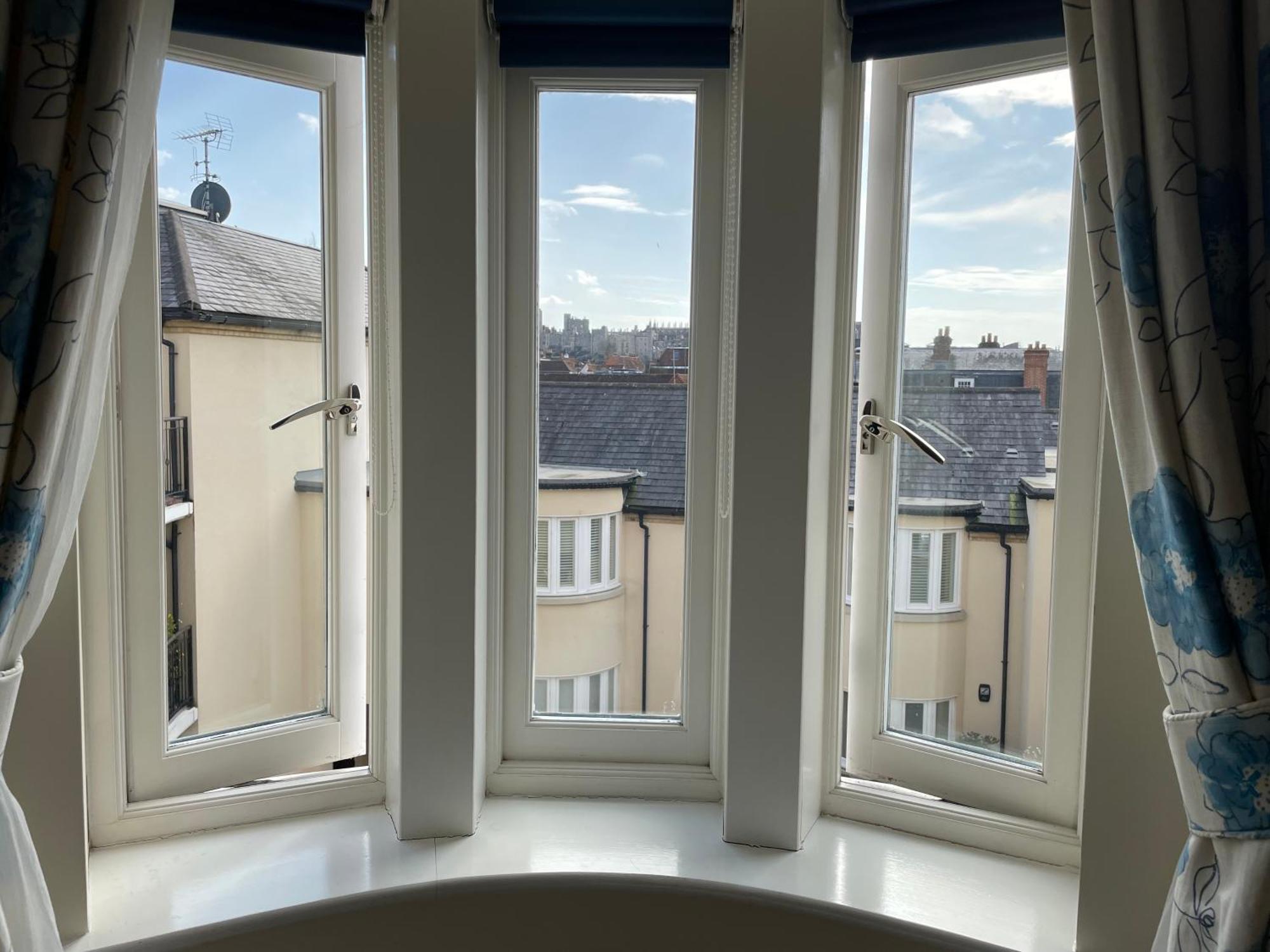 Top Floor En-Suite Double Bedrooms With Great View Of Windsor Castle & Free Parking Dış mekan fotoğraf