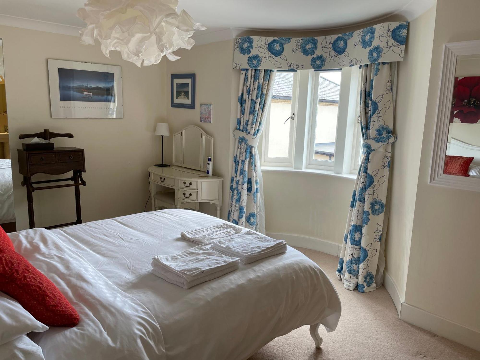 Top Floor En-Suite Double Bedrooms With Great View Of Windsor Castle & Free Parking Dış mekan fotoğraf